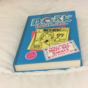 Dorkdiaries:Tales fromaNOT-SO-SmartMissKnow-It-All